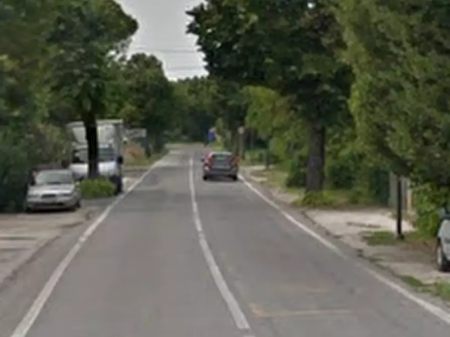 Immagine 4 di Capannone industriale in vendita  in Via del Sale a Ravenna