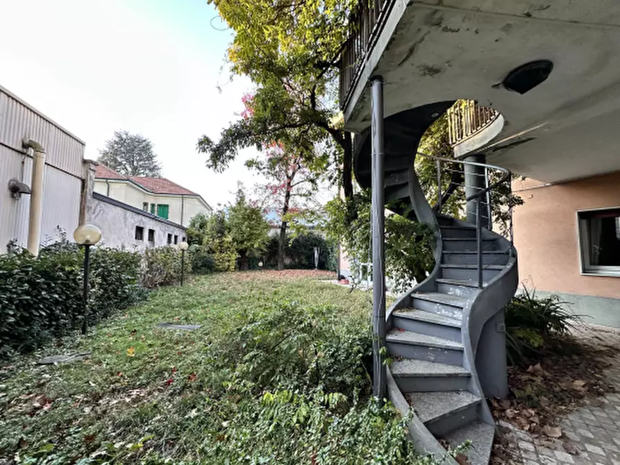 Immagine 6 di Appartamento in vendita  in Via Puccini a Brugherio