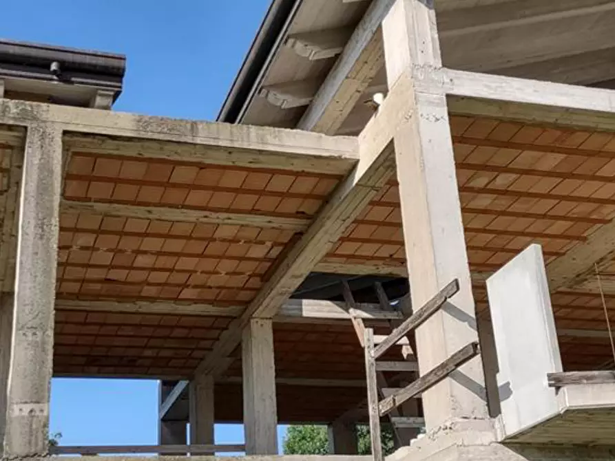 Immagine 5 di Stabile in vendita  in Via Sisa a Forli'