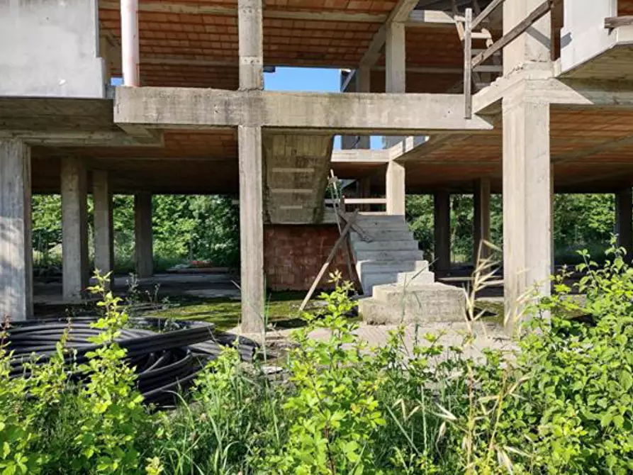 Immagine 6 di Stabile in vendita  in Via Sisa a Forli'