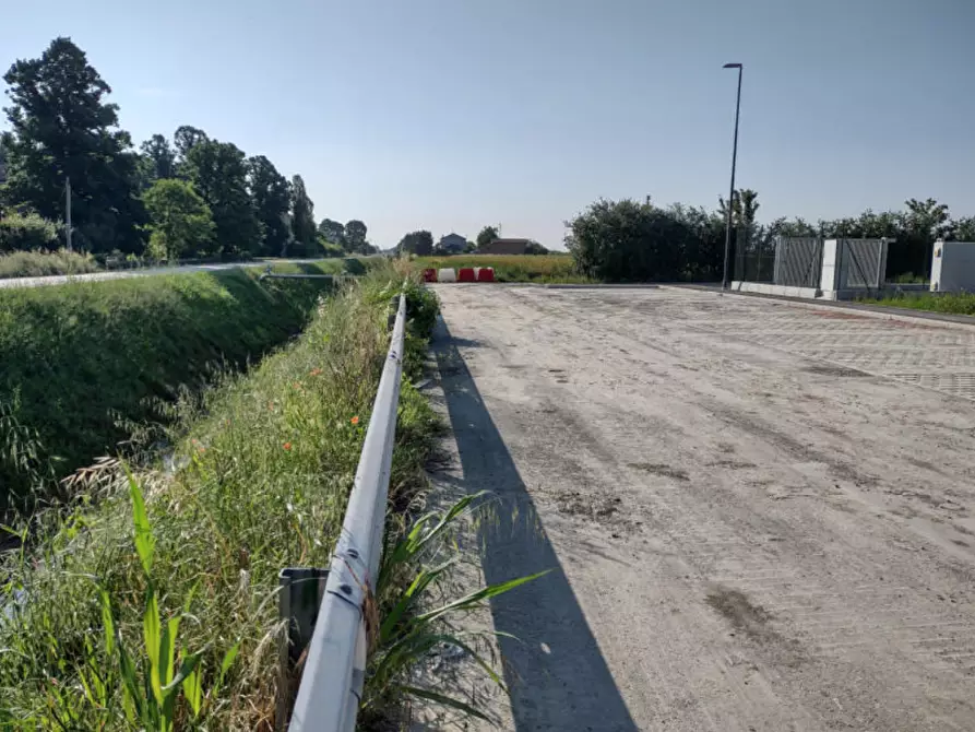 Immagine 9 di Stabile in vendita  in Via Sisa a Forli'