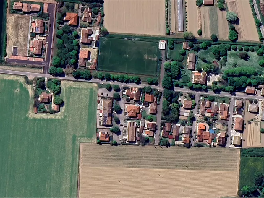 Immagine 15 di Stabile in vendita  in Via Sisa a Forli'