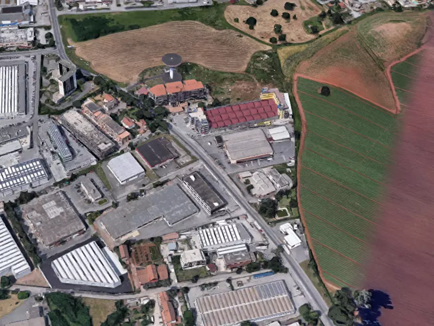 Immagine 2 di Garage in vendita  in Via Dei Castelli Romani a Pomezia