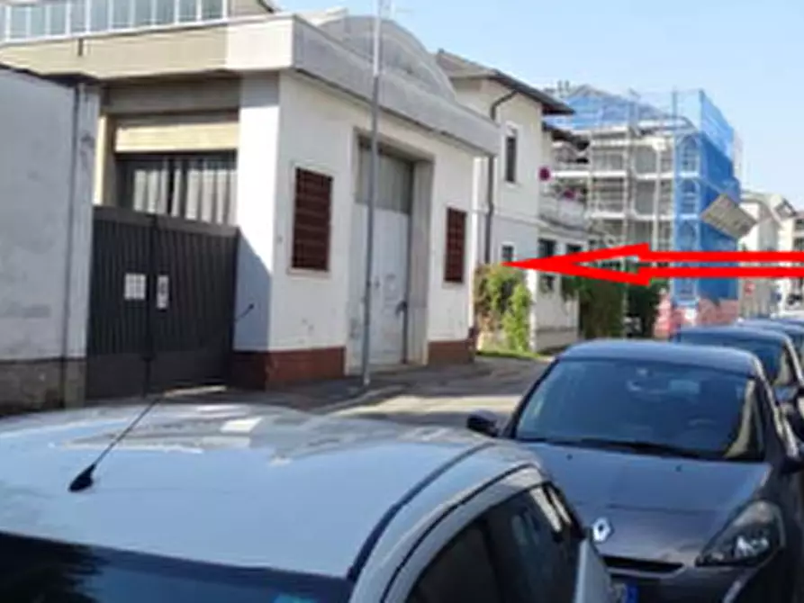 Immagine 1 di Magazzino in vendita  in Vicolo Catania a Busto Arsizio