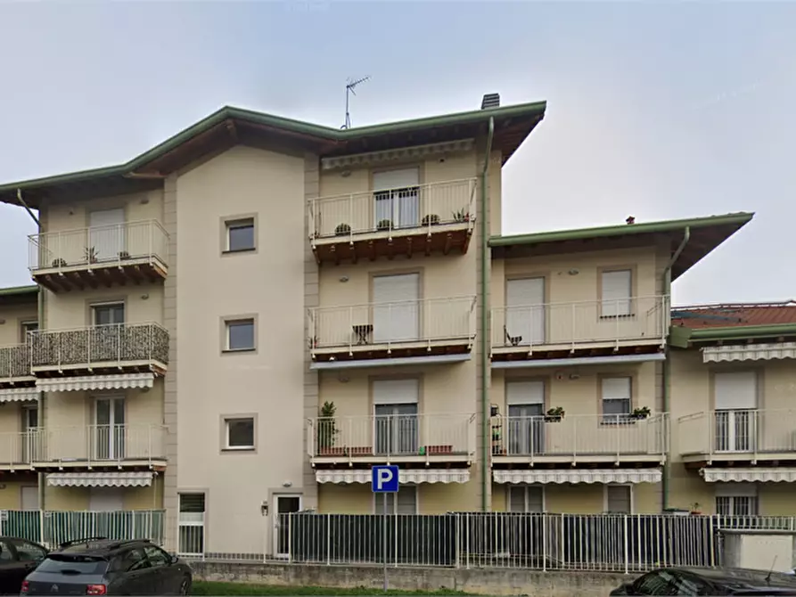 Immagine 5 di Appartamento in vendita  in Via Rubens a Brembate Di Sopra