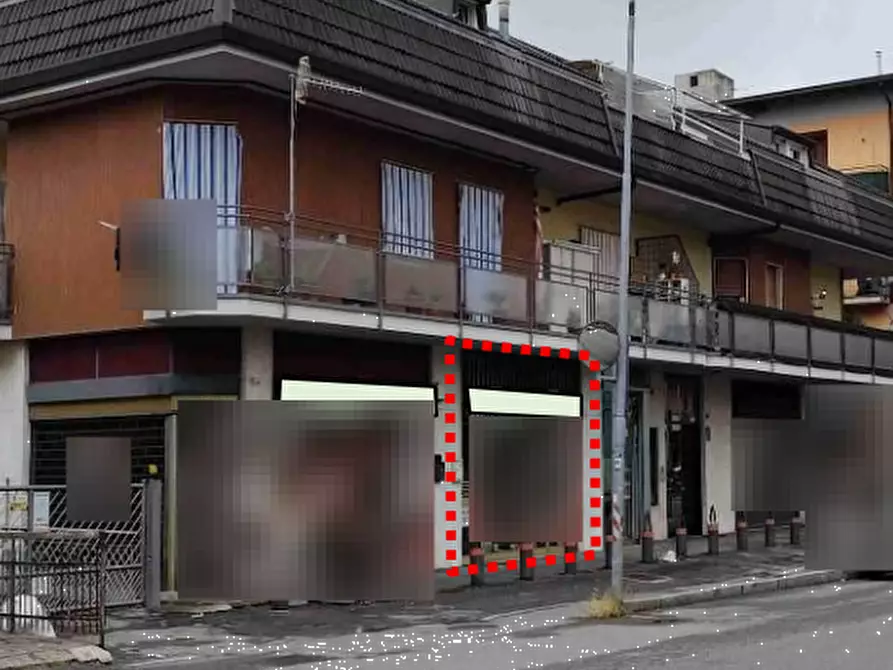 Immagine 1 di Negozio in vendita  in Via Nazionale a Seriate