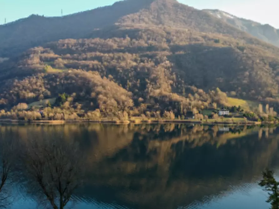 Immagine 5 di Negozio in vendita  in Via Nazionale a Ranzanico