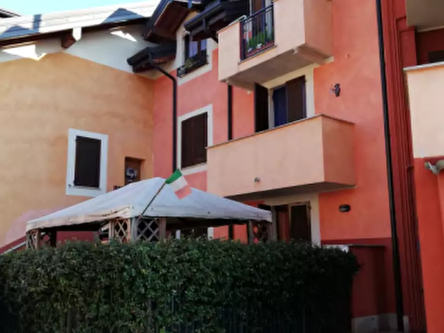 Immagine 3 di Appartamento in vendita  in Via Patrioti a Ossona