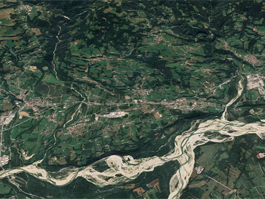 Immagine 12 di Rustico / casale in vendita  in Via Marcador a Borgo Valbelluna