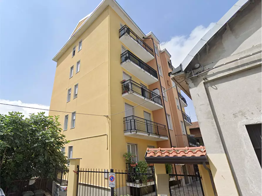 Immagine 3 di Appartamento in vendita  in Via per Incirano a Nova Milanese