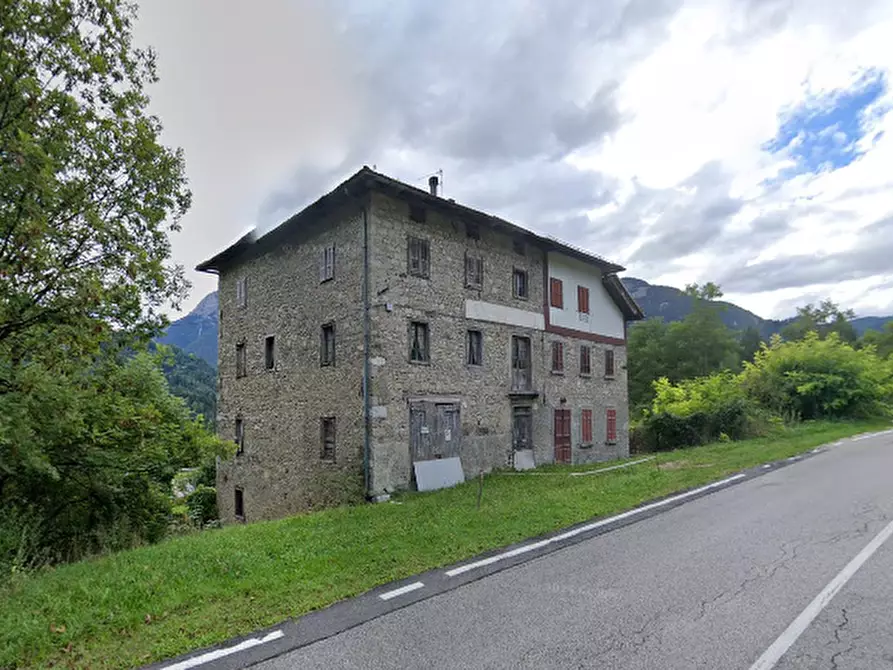 Immagine 4 di Appartamento in vendita  in Via Roma a Lozzo Di Cadore