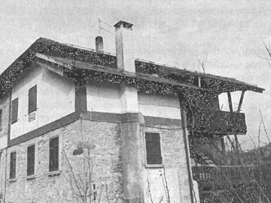 Immagine 10 di Appartamento in vendita  in Via Roma a Lozzo Di Cadore