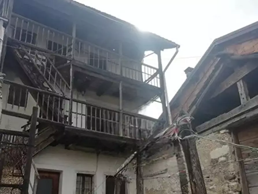 Immagine 1 di Casa indipendente in vendita  in Via Ramen a Sovramonte