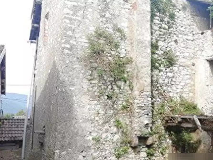 Immagine 2 di Casa indipendente in vendita  in Via Ramen a Sovramonte