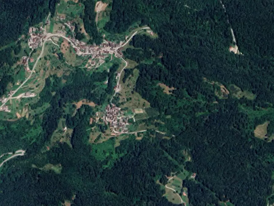 Immagine 37 di Casa indipendente in vendita  in Via Ramen a Sovramonte