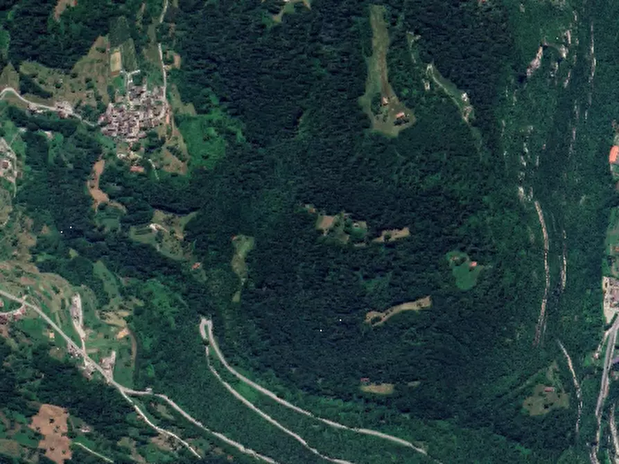 Immagine 39 di Casa indipendente in vendita  in Via Ramen a Sovramonte