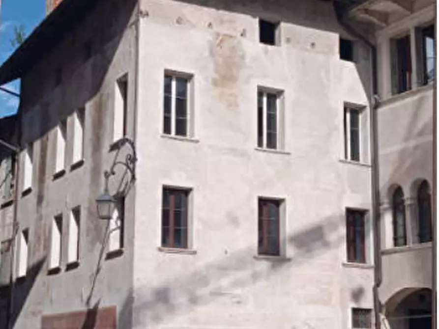 Immagine 5 di Appartamento in vendita  in Piazza Vittorio Emanuele a Feltre