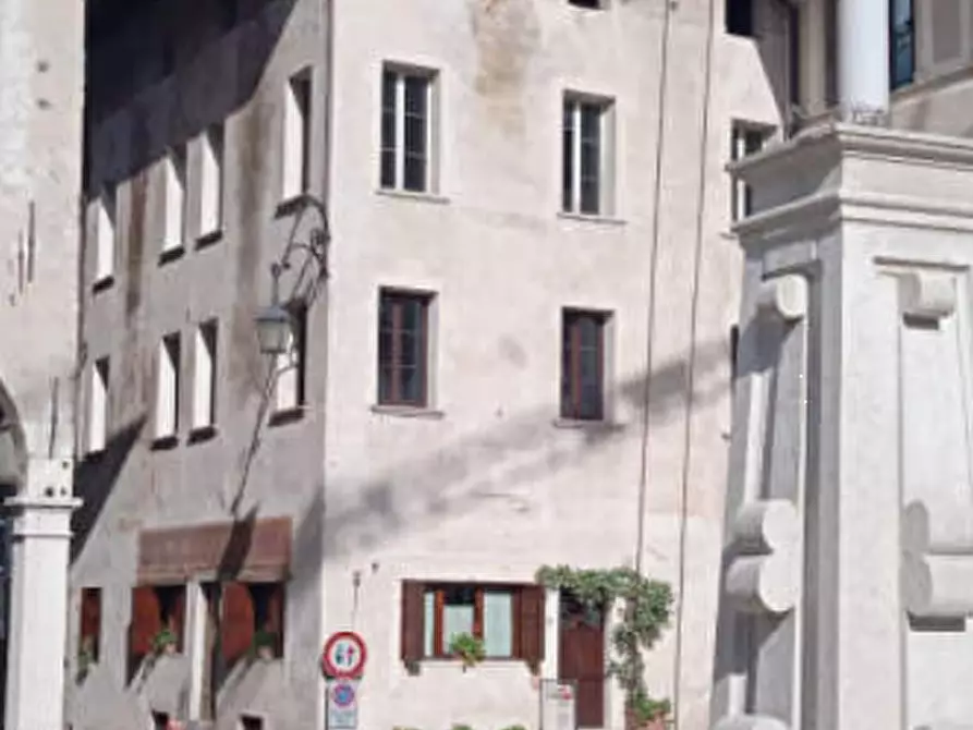 Immagine 6 di Appartamento in vendita  in Piazza Vittorio Emanuele a Feltre