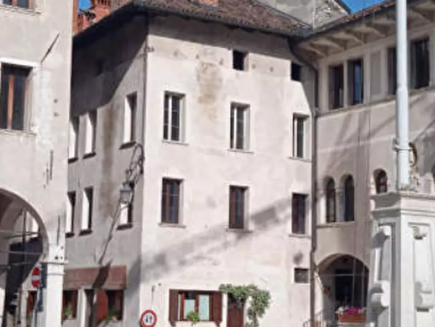 Immagine 7 di Appartamento in vendita  in Piazza Vittorio Emanuele a Feltre