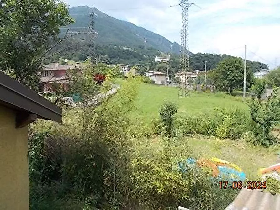 Immagine 11 di Appartamento in vendita  in Via Papa Giovanni XXIII a Endine Gaiano