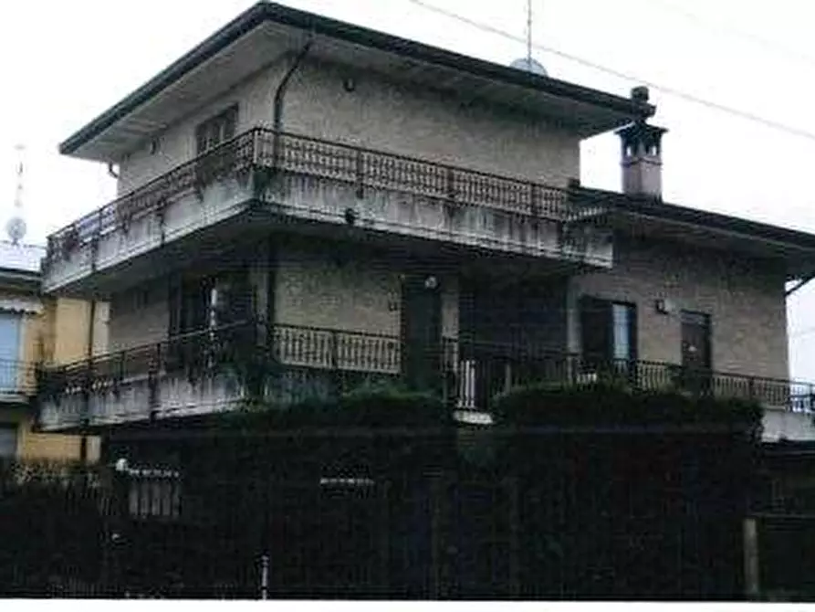 Immagine 2 di Appartamento in vendita  in Via 24 Maggio a Lentate Sul Seveso