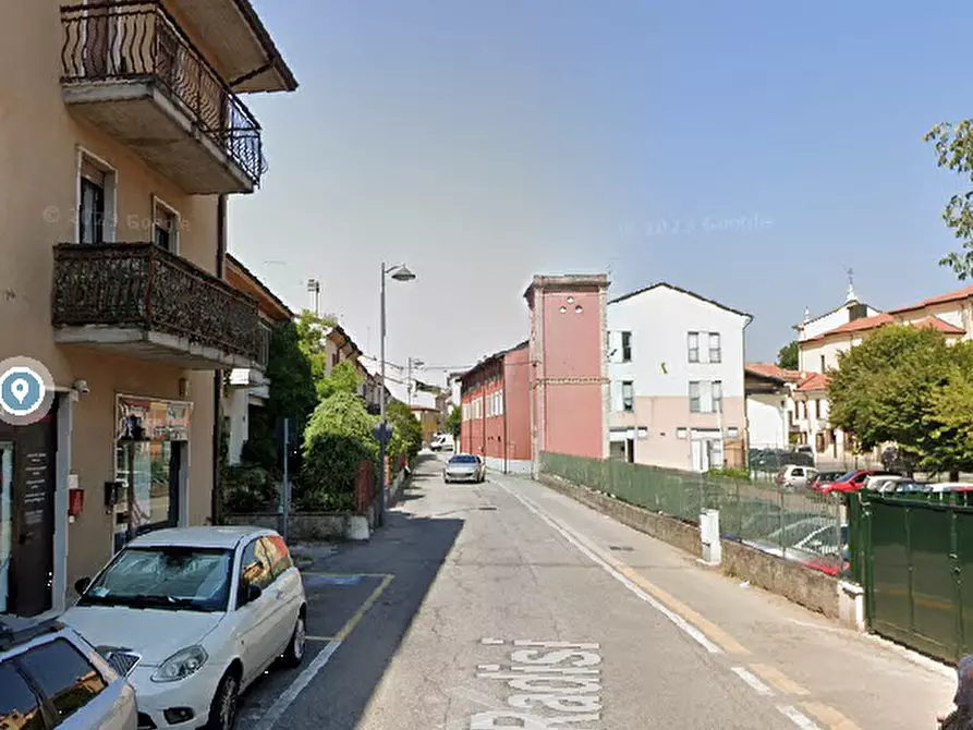 Immagine 6 di Garage in vendita  in Via Radisi a San Martino Buon Albergo