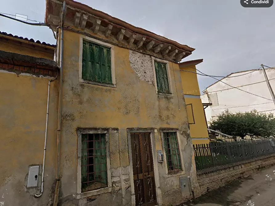 Immagine 6 di Casa indipendente in vendita  in Via Mezzavilla a Monteforte D'alpone