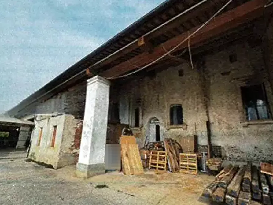 Immagine 1 di Porzione di villa in vendita  in Via San Pietro a Montecchio Precalcino
