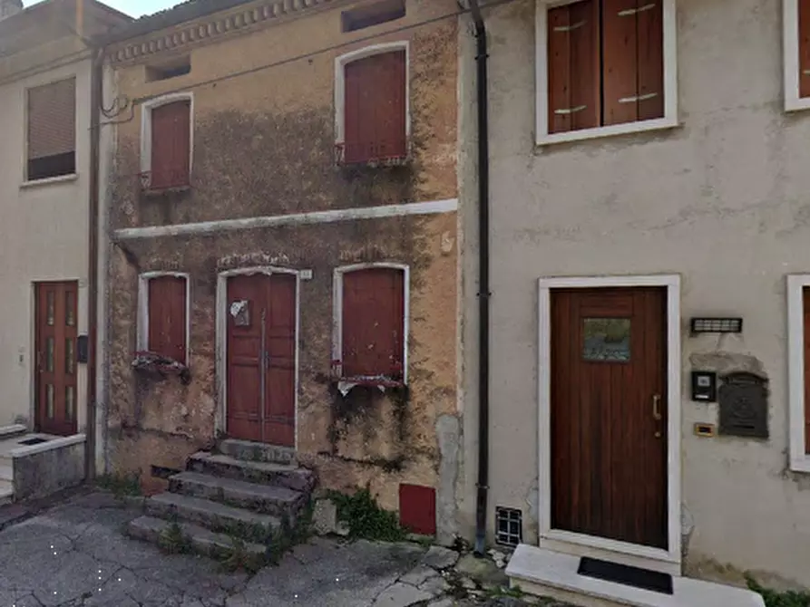 Immagine 2 di Casa indipendente in vendita  in Via Romolo e Rodolfo Mazzacavallo a Cogollo Del Cengio