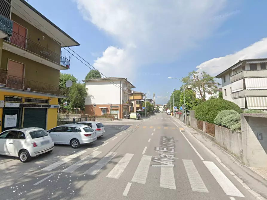 Immagine 8 di Appartamento in vendita  in Via Europa  a Monticello Conte Otto