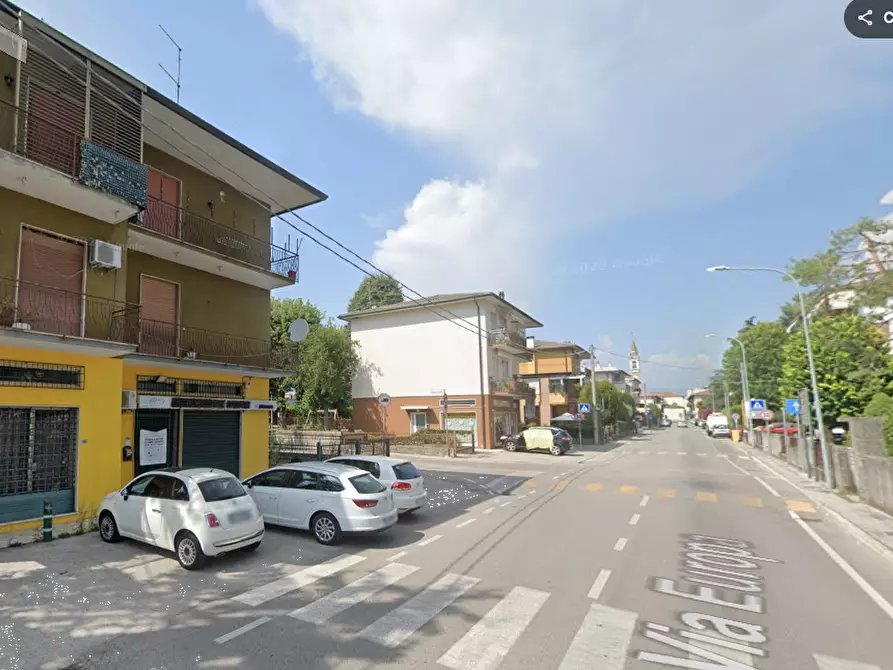 Immagine 13 di Appartamento in vendita  in Via Europa  a Monticello Conte Otto