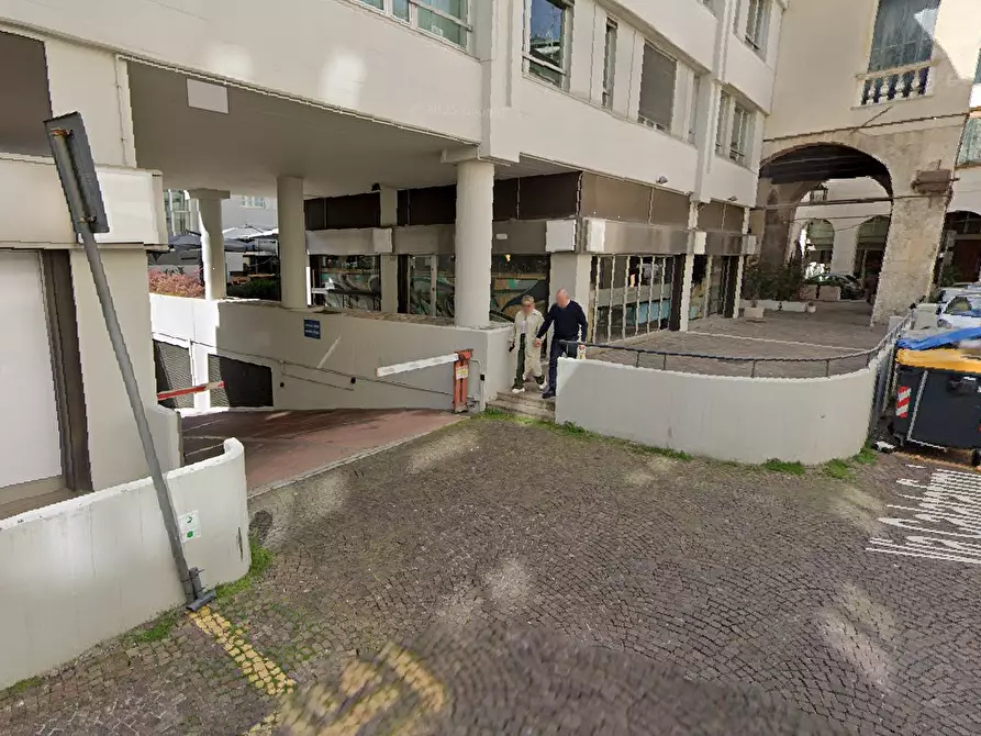 Immagine 3 di Ufficio in vendita  in Via Dei Borromeo a Padova