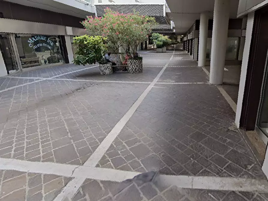 Immagine 7 di Ufficio in vendita  in Via Dei Borromeo a Padova