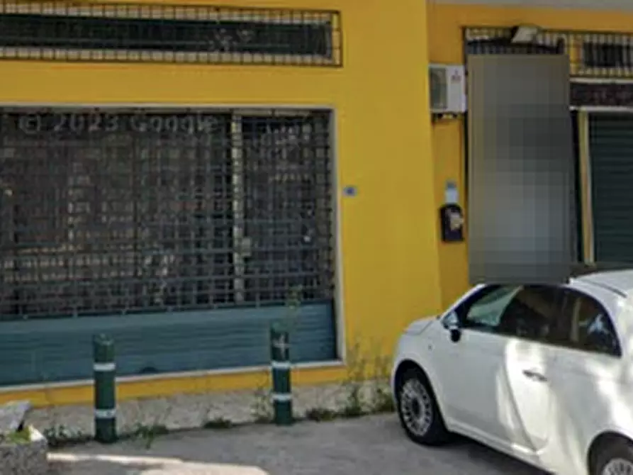 Immagine 7 di Negozio in vendita  in Via Europa a Monticello Conte Otto