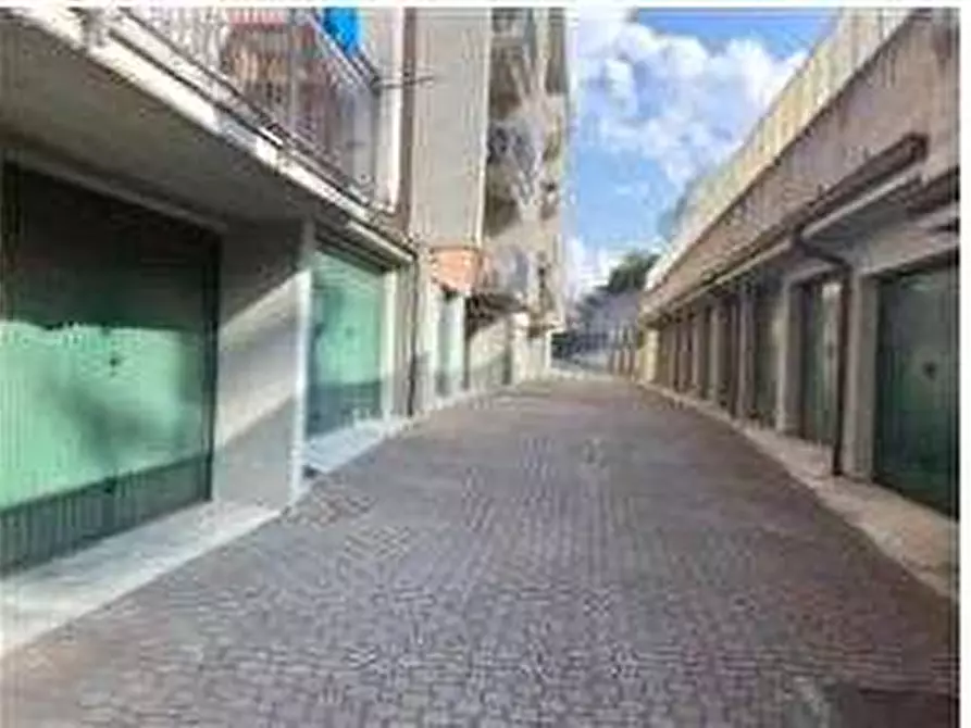 Immagine 5 di Appartamento in vendita  in Via del Rile  a Casteggio