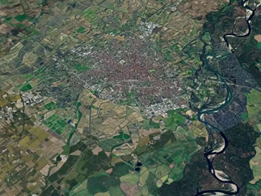 Immagine 8 di Garage in vendita  in Corso Pavia a Vigevano