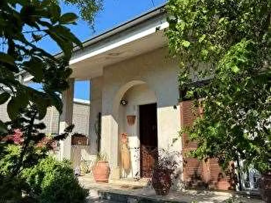 Immagine 2 di Porzione di villa in vendita  in Via Cesare Lombroso  a Paderno Dugnano