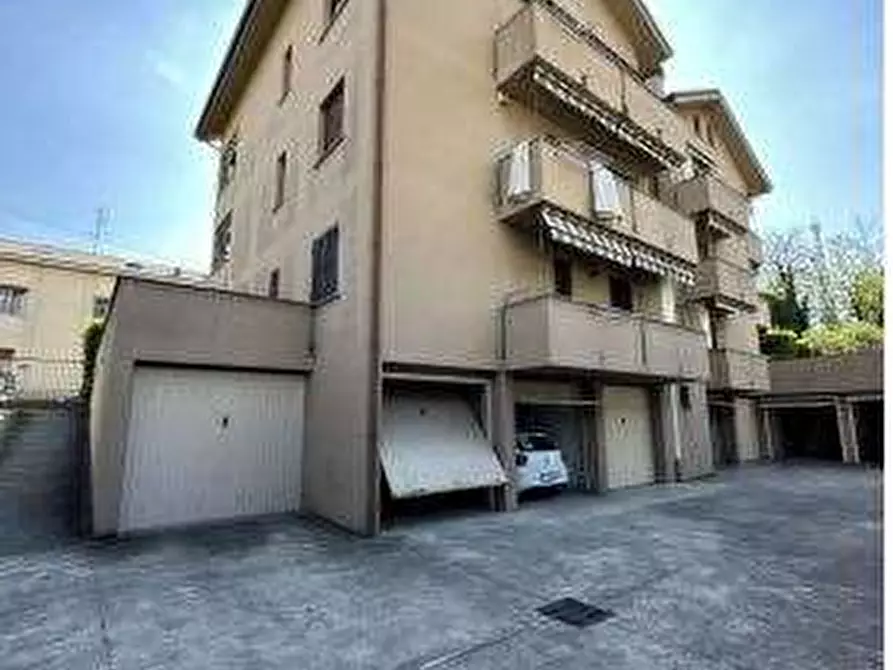 Immagine 6 di Appartamento in vendita  in Via Mentana  a Lissone