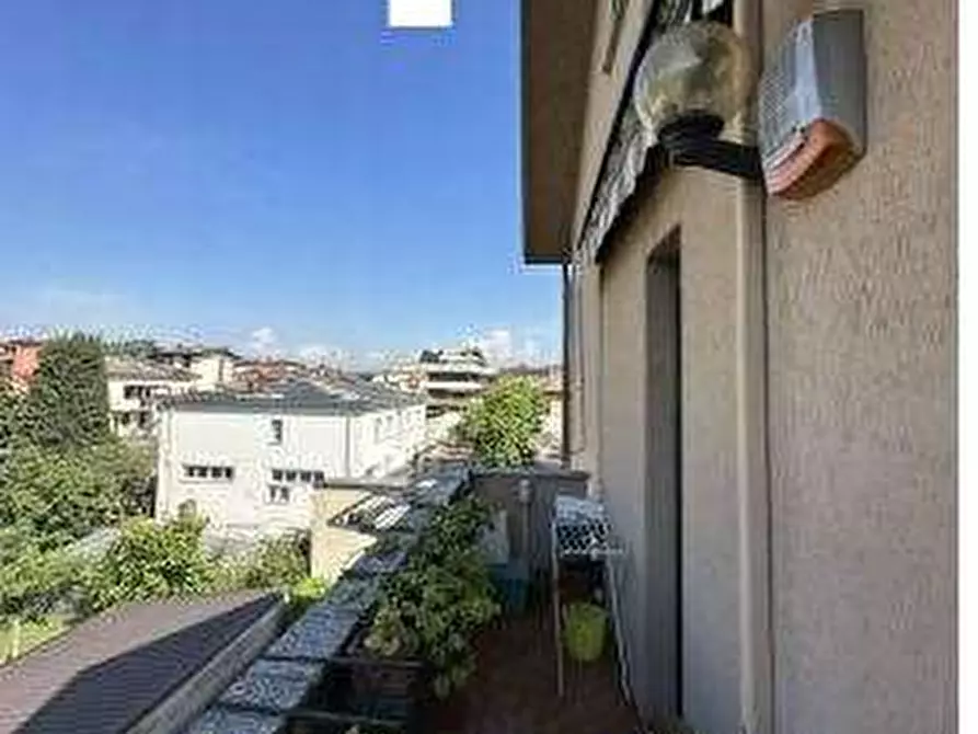 Immagine 2 di Appartamento in vendita  in Via Mentana  a Lissone