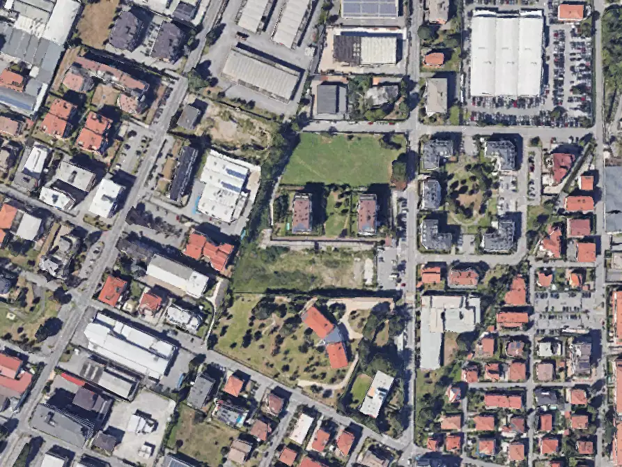 Immagine 7 di Garage in vendita  in Via Michelangelo Buonarroti a Seriate