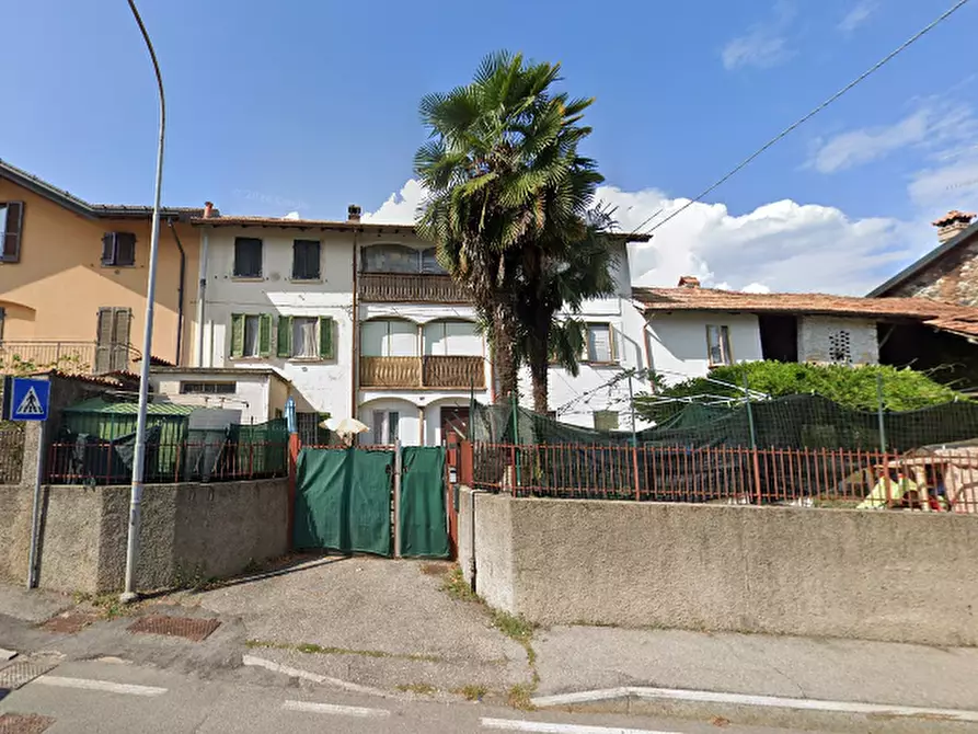 Immagine 9 di Porzione di casa in vendita  in Via Antonio Turconi  a Cantello