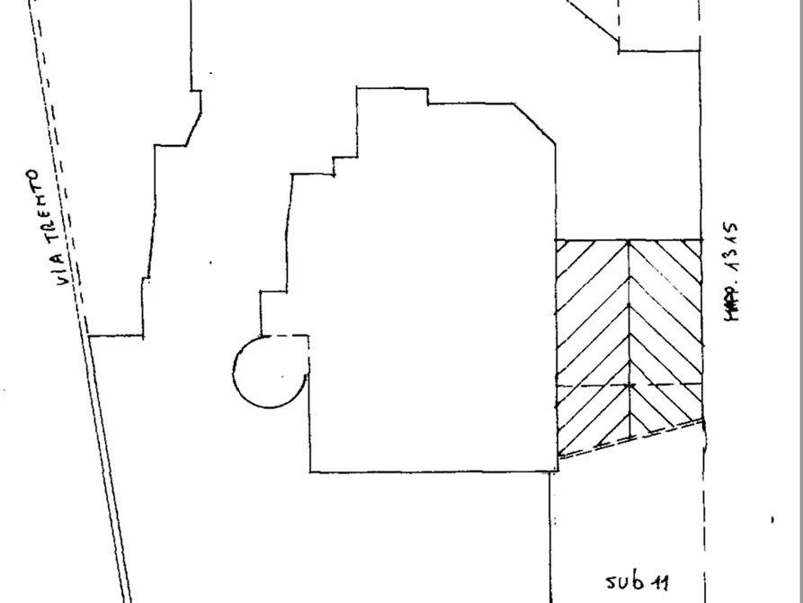 Immagine 10 di Garage in vendita  in Via Trento a Treviglio