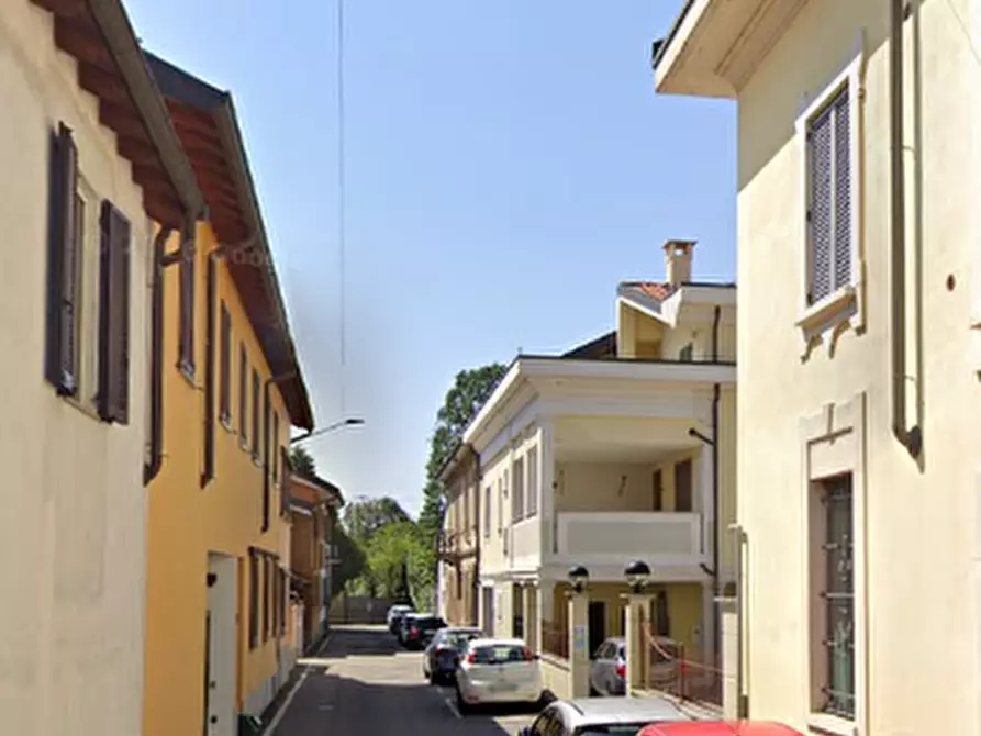 Immagine 8 di Garage in vendita  in Via Dante Alighieri a Arluno