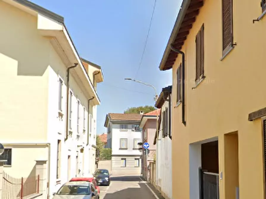 Immagine 7 di Garage in vendita  in Via Dante Alighieri a Arluno