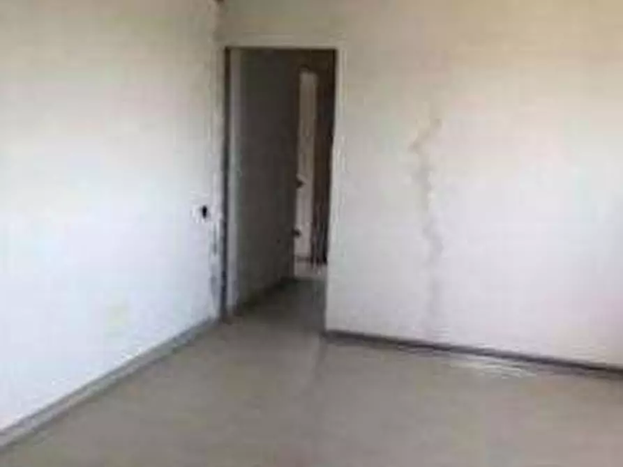 Immagine 11 di Appartamento in vendita  in Corso Pavia a Vigevano