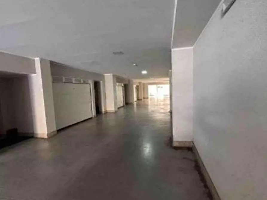 Immagine 2 di Appartamento in vendita  in Via S. Carlo a Garbagnate Milanese