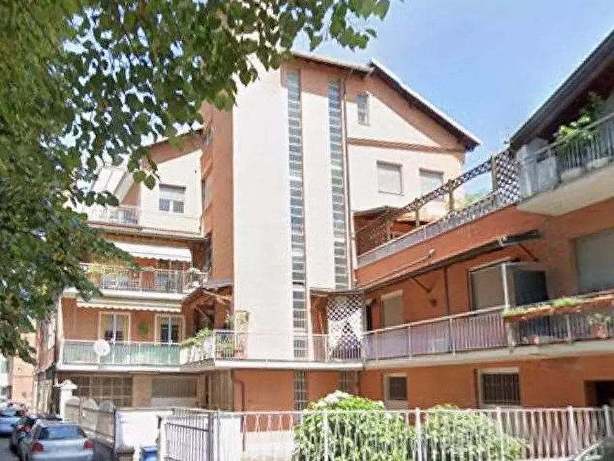 Immagine 5 di Appartamento in vendita  in Via S. Carlo a Garbagnate Milanese