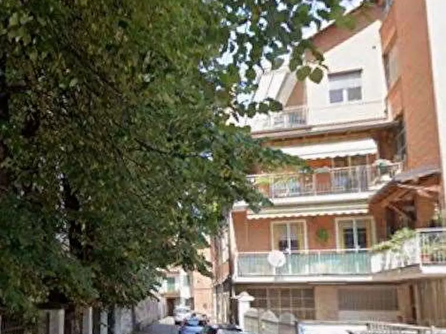 Immagine 6 di Appartamento in vendita  in Via S. Carlo a Garbagnate Milanese