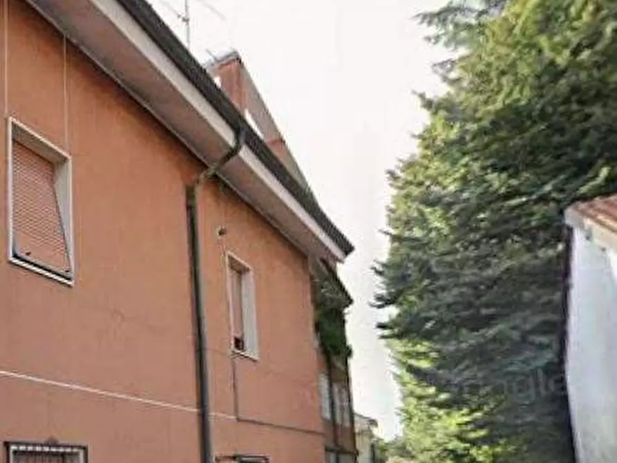 Immagine 10 di Appartamento in vendita  in Via S. Carlo a Garbagnate Milanese