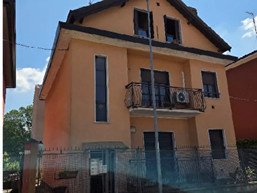 Immagine 3 di Appartamento in vendita  in Via Mantova a Rozzano